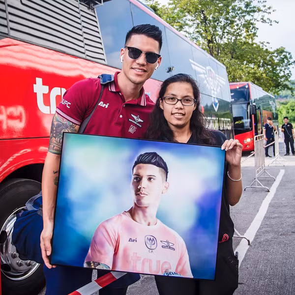 Cùng ngắm nhìn những hình ảnh cực đẹp của tuyển thủ Philippines đẹp trai khiến CĐV Việt Nam truy lùng ráo riết