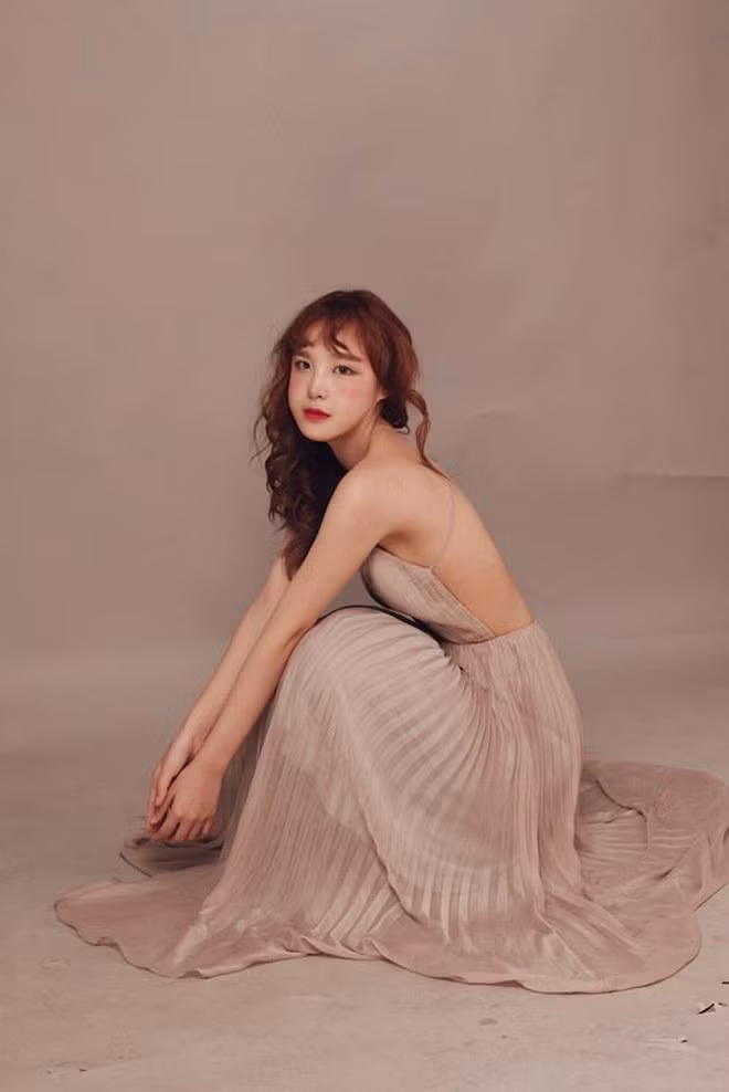 Cùng ngắm nhìn những hình ảnh của cô nàng đăng ảnh khoe "boss" nhưng bất ngờ nổi tiếng vì quá xinh đang được cộng đồng mạng săn đón.