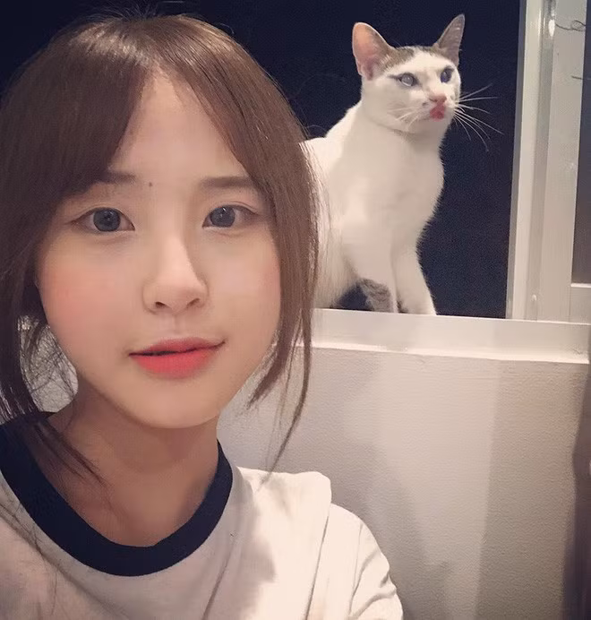 Không chỉ được so sánh vẻ ngoài xinh xắn giống với hot girl Nene, Bích Châu còn không ít lần bị nhận nhầm là người Hàn.