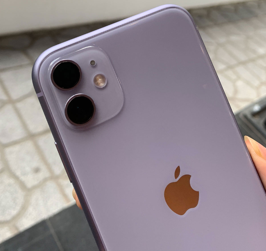 Cũng chính là bản thử nghiệm cho các nhà mạng nên sản phẩm mà anh Phúc Bồ đang sở hữu đều không có hộp đựng và phụ kiện kèm theo.