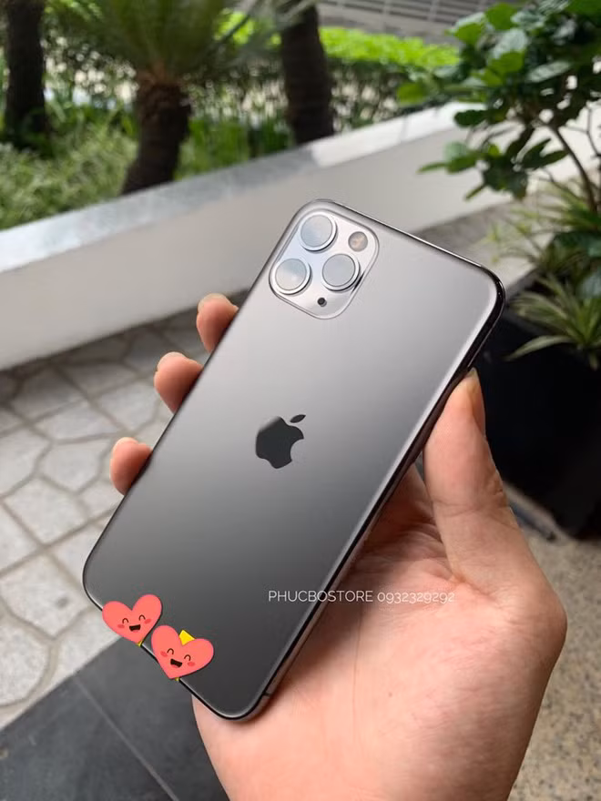 Tuy nhiên, mức giá trên chắc chắn chỉ áp dụng với những khách hàng muốn sở hữu iPhone 11 và iPhone 11 Pro trong ngày 20/9, tức là ngày mở bán chính thức của Apple.