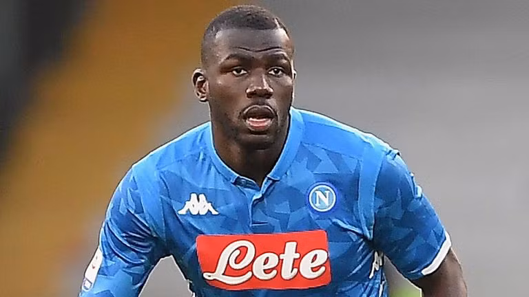 Chuyển nhượng cầu thủ từ The Sun, Chelsea mới đây nhận được cú hích lớn trong thương vụ trung vệ Kalidou Koulibaly của Napoli.