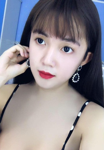 Cô gái Đồng Tháp miêu tả, nỗi đau đó giống như cắt từng thớ thịt, chích ngàn mũi kim lên người, có lúc còn bị ám ảnh bởi mùi thịt cháy. Tuy nhiên, sau tất cả Hương Giang đã vượt qua và trở thành một cô gái đúng nghĩa. Ảnh trong bài: FBNV.