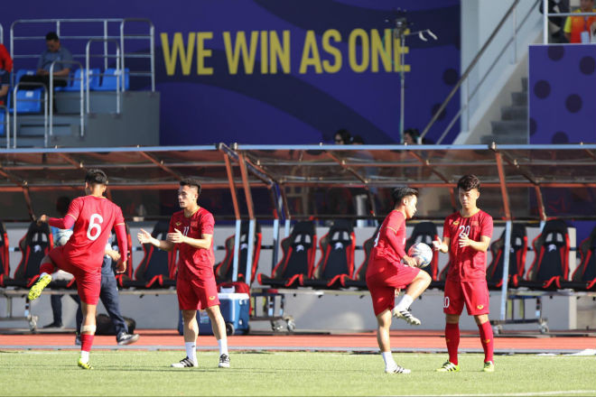 Nghien nat U22 Lao, U22 Viet Nam khang dinh uy the tai SEA Game 30-Hinh-7