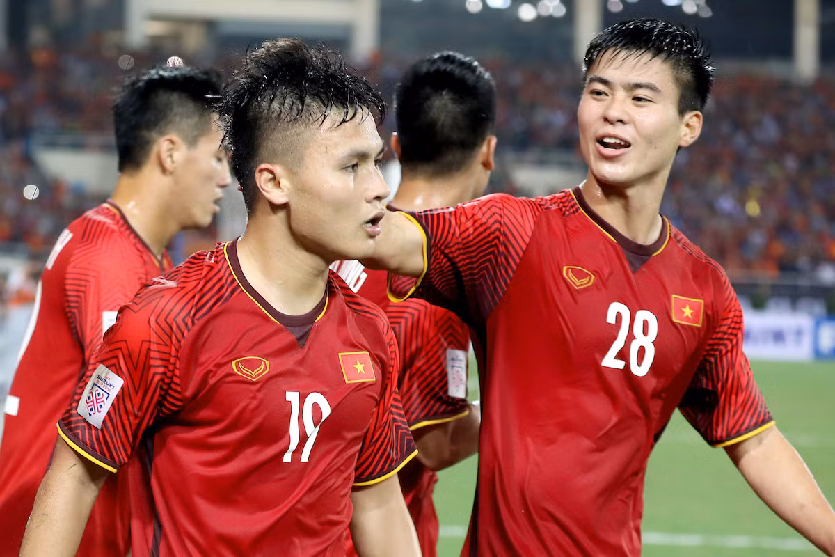 Khong can than doi tuyen Viet Nam thiet quan truoc chung ket voi Malaysia