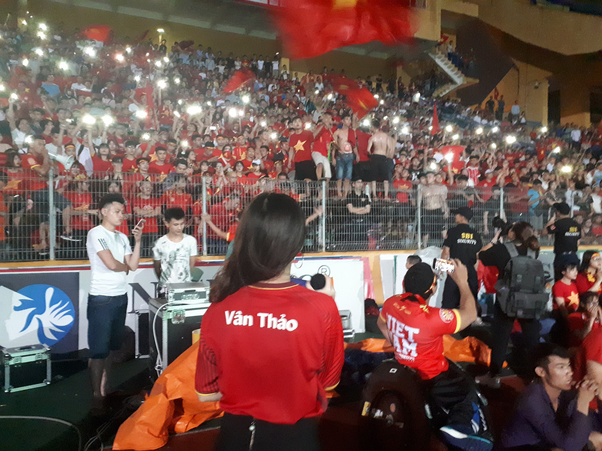 Được tín nhiệm giao cho trọng trách MC dẫn dắt chương trình, Vân Thảo bày tỏ sự vinh dự nhưng đi kèm với đó là không ít lo lắng. Tuy nhiên, với những gì đã diễn ra, cô bạn 9X này đã hoàn thành tốt nhiệm vụ khiến cho chương trình thành công và thu hút được sự chú ý của nhiều người.