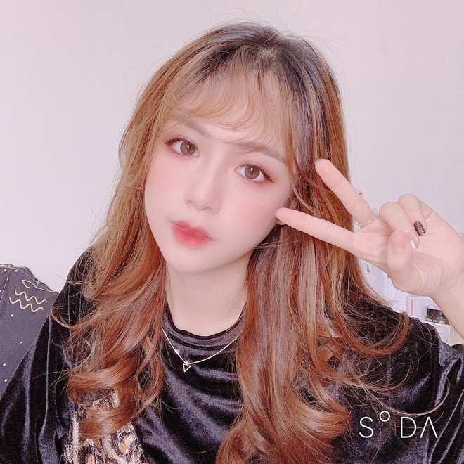 Với công việc mẫu ảnh, nhận PR sản phẩm hiện tại, Phương Anh cũng hết sức trân trọng và luôn cố gắng làm việc thật tốt. Cô bạn tiết lộ, thu nhập của mình luôn ổn định ở mức từ 50-70 triệu/tháng.