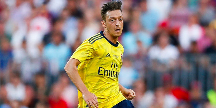 Người đại diện của Mesut Ozil đã có mặt ở Washington để gặp mặt BLĐ D.C United, theo The Washington Post. Đội bóng Mỹ muốn chiêu mộ tiền vệ người Đức để thay thế vị trí của Wayne Rooney.