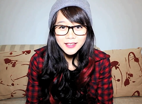 Vlogger An Ngụy với cặp kính cận là hình ảnh khá quen thuộc của cư dân mạng.