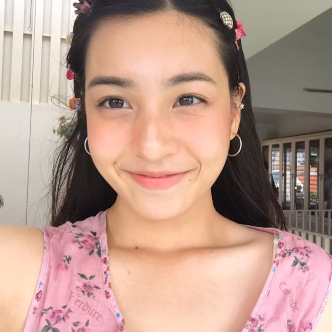 Nguyễn Lâm Thảo Tâm từng trở thành tâm điểm chú ý trên mạng và được đặt cho tên gọi "hot girl IELTS" nhờ thành tích IELTS đạt 8.5.