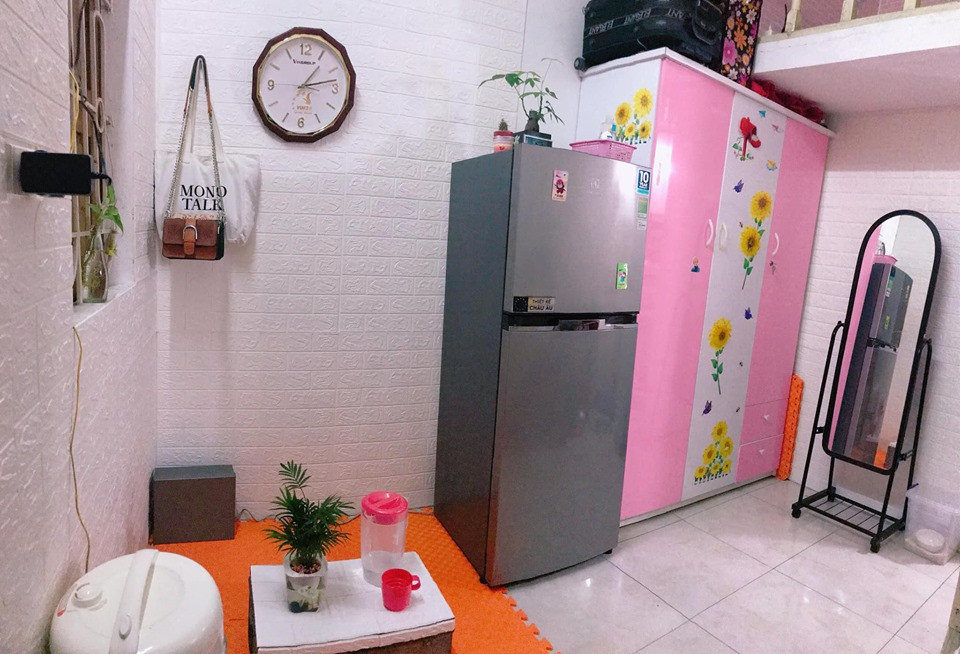 Sau khi bài đăng của Minh Phượng được chia sẻ, đông đảo dân mạng cũng hào hứng "khoe chiến tích" của mình trong công cuộc trang hoàng phòng trọ.