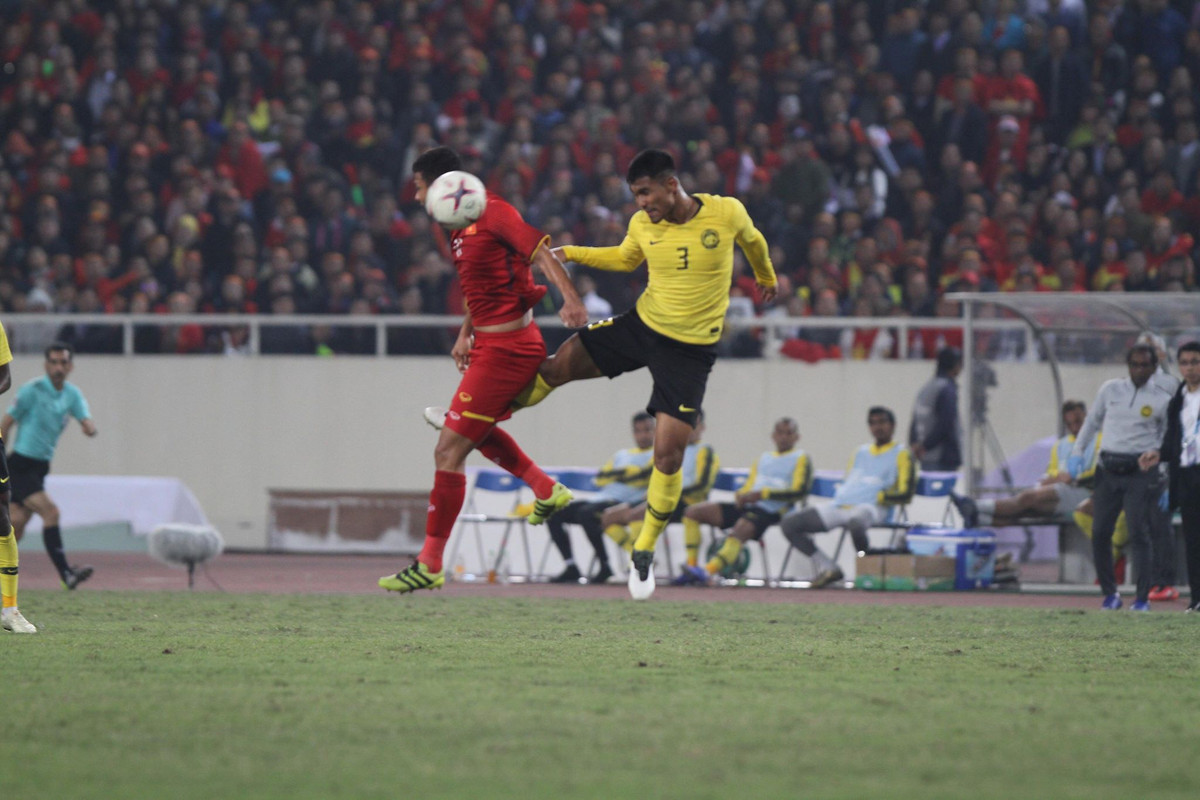 Gianh thang loi chung cuoc 3-2, DT Viet Nam gianh chuc vo dich AFF Cup 2018