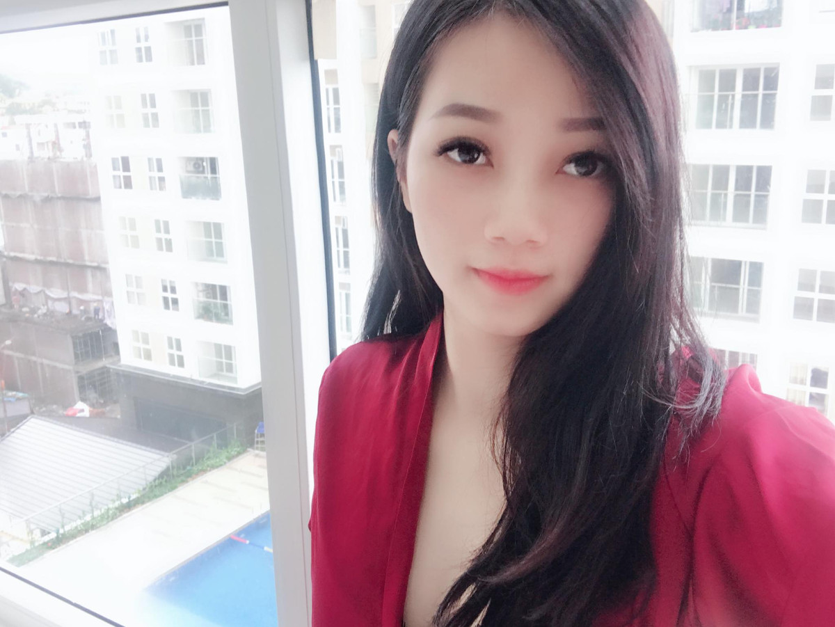 Theo ý kiến của nhiều dân mạng, Diên đã sửa ảnh hơi quá đà khiến họ "bị lừa" khi xem clip và những bức ảnh trên trang cá nhân của cô nàng này