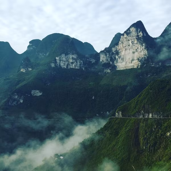 Những chuyến đi tới mảnh đất địa đầu Tổ quốc của các dân phượt đã được họ đăng tải trên mạng xã hội Instagram. Thông qua những bức ảnh này đã khắc họa được rất nhiều những góc cạnh tuyệt đẹp của Hà Giang. (Ảnh: tran.tran.tran).