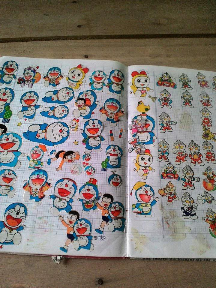 Loạt ảnh về cuốn vở huyền thoại này sau khi được đăng tải lên MXH đã khiến nhiều người được dịp hồi tưởng về "tuổi thơ dữ dội" của chính mình.