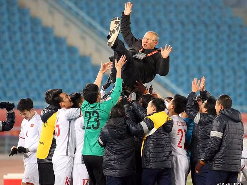 Dù là người luôn tỏ ra mạnh mẽ nhưng HLV Park Hang Seo cũng đã có lúc phải đổ lệ.