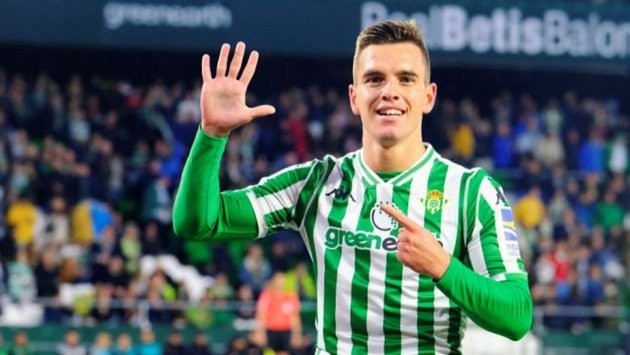 Giovani Lo Celso mới đây đã quyết định sẽ ký hợp đồng dài hạn với Real Betis và hy vọng rằng BLĐ đội bóng sẽ kích hoạt điều khoản mua đứt từ PSG.