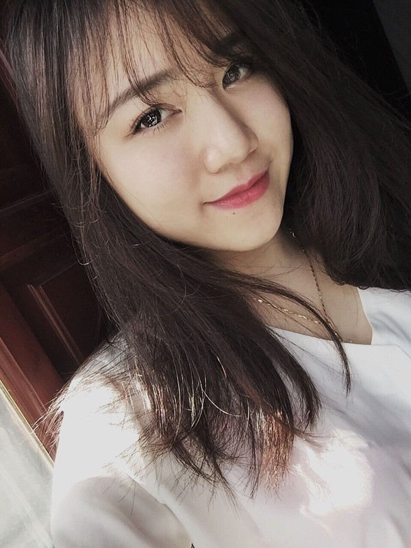 Nhớ lại lần đầu tiên đứng lớp, cô giáo trẻ khá hồi hộp, để vượt qua thử thách này, Mai luôn cố gắng tập trung nhất vào bài giảng của mình.