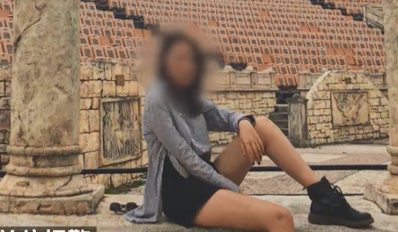 Goi taxi vao dem muon, co gai xinh dep bi giet chet roi vut xac xuong song