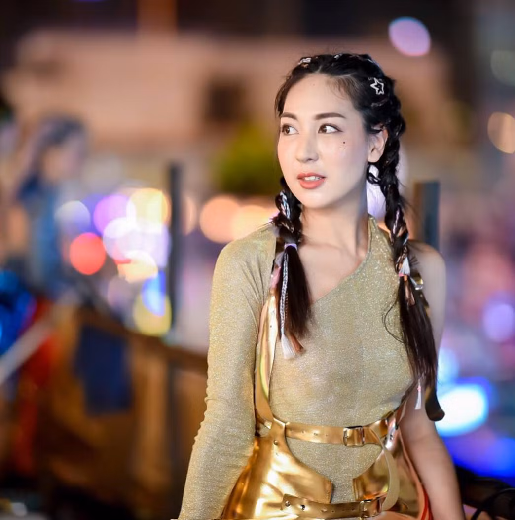 Các cô gái Thái xinh xắn dễ dàng lọt vào ống kính của các tay săn ảnh lễ hội @matoyy.tb