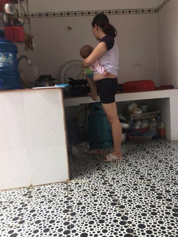 Vừa vất vả, cơ thể thì xồ xề, nhưng hy sinh vì con cái không có gì là tiếc nuối cả.