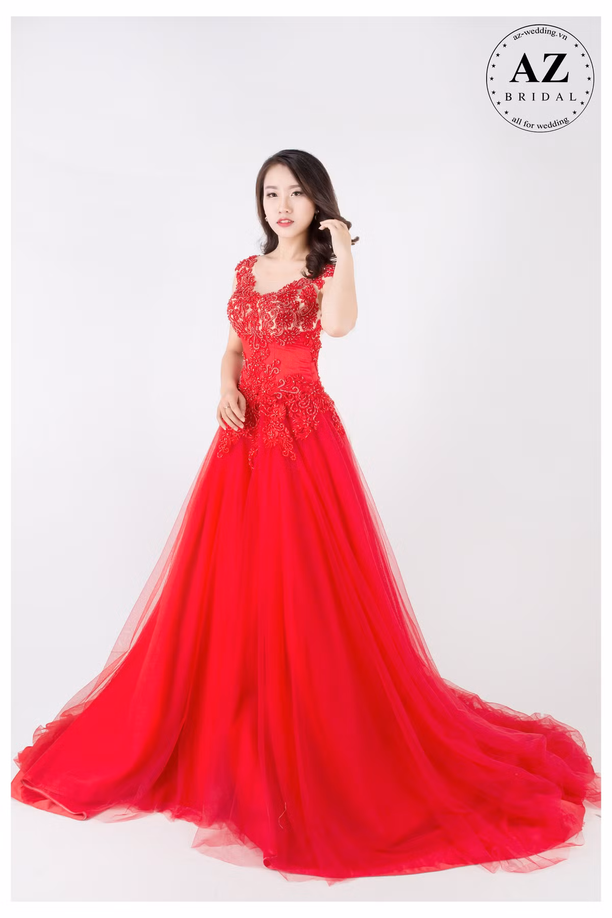 Bốc lửa và cá tính là những gì mà Vũ Thị Hoàng Yến khoa Thông tin - Thư viện. Ngoài ra cô gái này còn rất mê phim ảnh và đặc biệt là những tác phẩm nghệ thuật thứ 7 đến từ Bollywood (Ấn Độ).