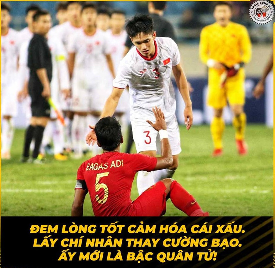 Dù bị đối phương chơi xấu rất nhiều nhưng U23 Việt Nam vẫn được khen ngợi là có những hành động đẹp sau khi trận đấu kết thúc.