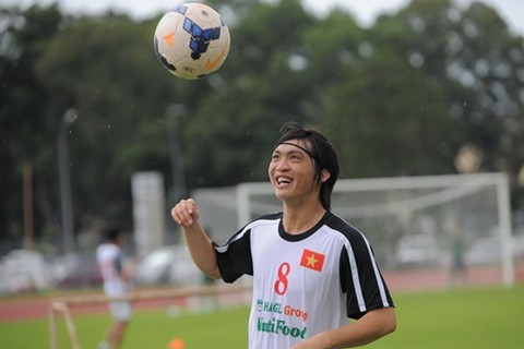 Lum xum tinh cam khien Cong Phuong mat diem xuat sac?-Hinh-2