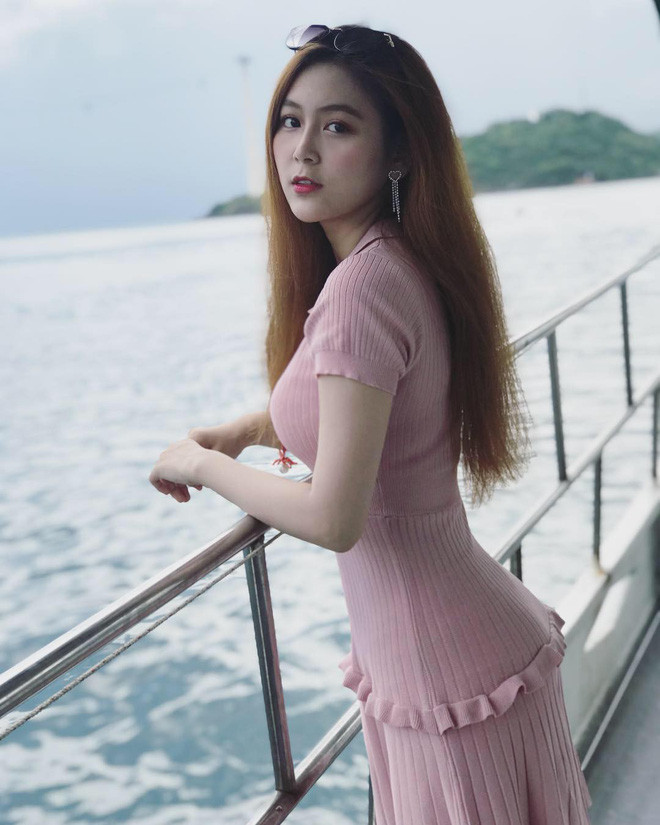 Được biết Trần Trân sắp hoàn thành chương trình học tại trường và đang đi thực tập ở trường Tiểu học Tân Hiệp được vài tháng nay.