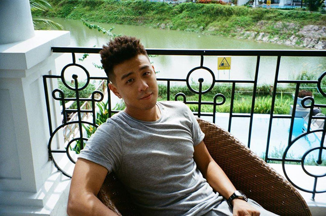 Gương mặt từng nổi đình đám trong dàn vlogger đời đầu là Huy Me (tên thật Phạm Công Thành, sinh năm 1993). Huy Me du học ở Mỹ rồi trở về nước phát triển con đường nghệ thuật. Anh được nhiều người yêu thích nhờ lối nói chuyện hài hước, tự nhiên và ngoại hình điển trai.