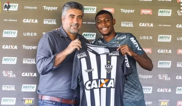 Arsenal đang lên kế hoạch chiêu mộ hậu vệ Emerson, người đang chơi cho Atletico Mineiro tại giải VĐQG Brazil.