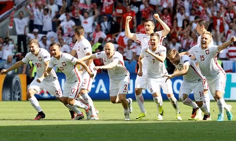 Xac dinh 8 cai ten buoc chan vao vong tu ket Euro 2016