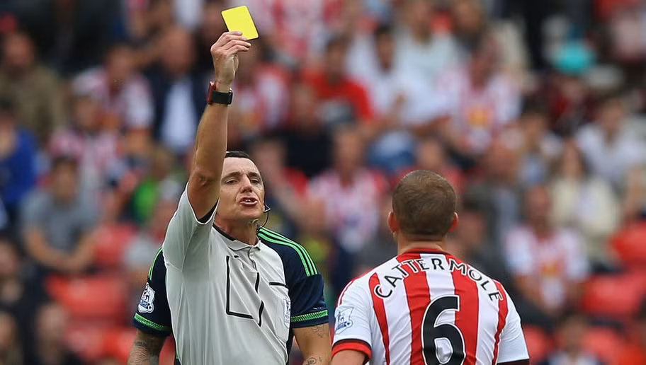 Với 84 thẻ vàng, Lee Cattermole cũng góp mặt trong danh sách cầu thủ nhận nhiều thẻ vàng nhất Premier League. Ảnh sử dụng trong bài: Indepent.com.