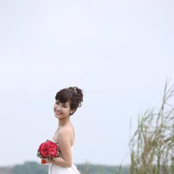 Hiện tại, Hương Nono đã kết hôn và sinh con. Không còn làm diễn viên, cô nàng tập trung chăm sóc gia đình nhỏ và công việc kinh doanh thời trang của mình.