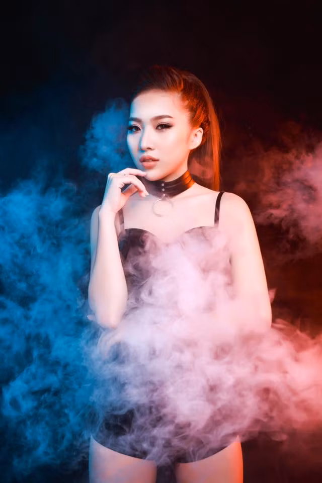 Cùng ngắm nhìn lại những hình ảnh trước và sau khi đẹp của cô gái Cần Thơ từng gây chú ý trong cộng đồng mạng xã hội bằng bộ ảnh làng gốm. Ảnh trong bài: Facebook nhân vật.