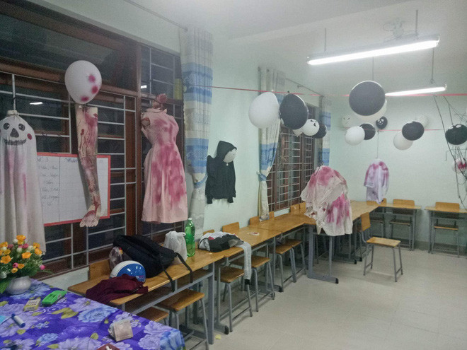 Có thể nói, mùa Halloween sắp tới đây, sức sáng tạo của các bạn trẻ ấy lại càng được thể hiện ở mức tối đa hãy nhìn vào những lớp học được các bạn học sinh đăng tải trên MXH mới đây.