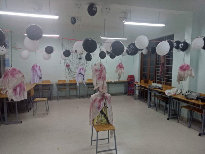 Chẳng phải bỗng nhiên mà người ta cứ nói "nhất quỷ, nhì ma, thứ ba học trò" và những trò nghịch quái quỷ của các bạn học sinh là đặc sản không thể bàn cãi và trong mùa Halloween này cũng vậy.