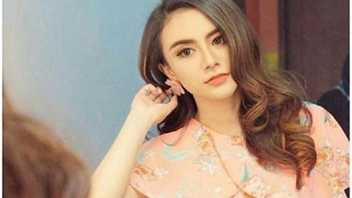 Trước khi mất trong thảm họa sóng thần, Dylan Sahara là nữ diễn viên xinh đẹp bậc nhất ở xứ Vạn Đảo. Cô nàng này hội tủ đủ cả tài năng lẫn nhan sắc.