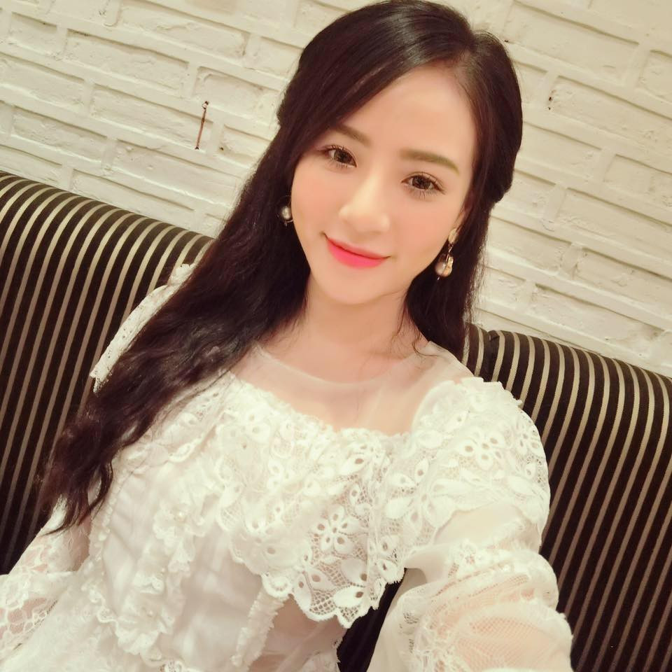 Trước Ngọc Trân cũng có khá nhiều cô gái Việt từng khiến cư dân mạng quốc tế phải xuýt xoa vì nhan sắc xinh đẹp, đơn cử nhà cô chủ spa sinh năm 1994 tên Nguyễn Lan Phương này chính là một ví dụ khác.