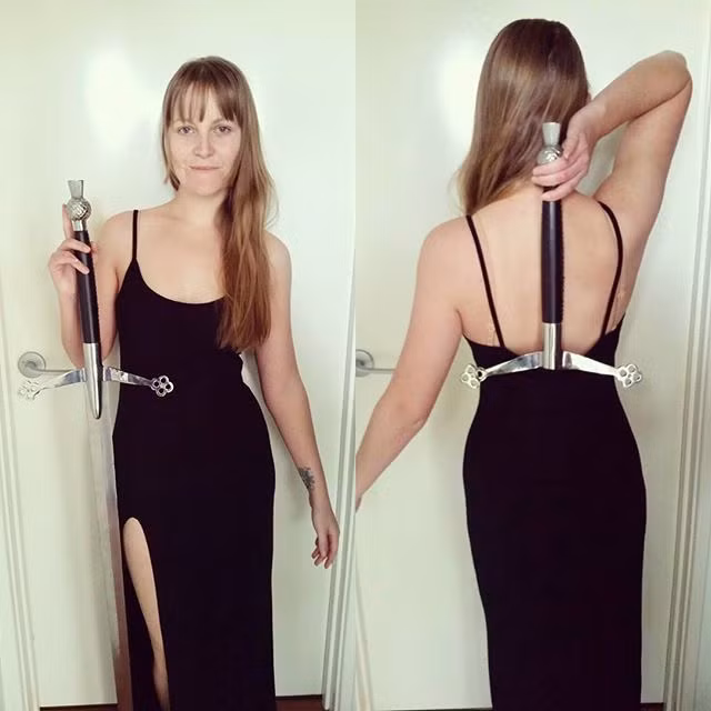 Tưởng là hoành tráng nhưng ai dè cũng chỉ ngắn cũn. Ảnh sử dụng trong bài: Sưu tầm Facebook.