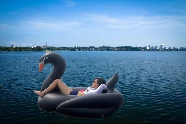 Bởi vậy, người ta mới tìm đến photoshop như một cách cứu vãn tình thế không may mắn.