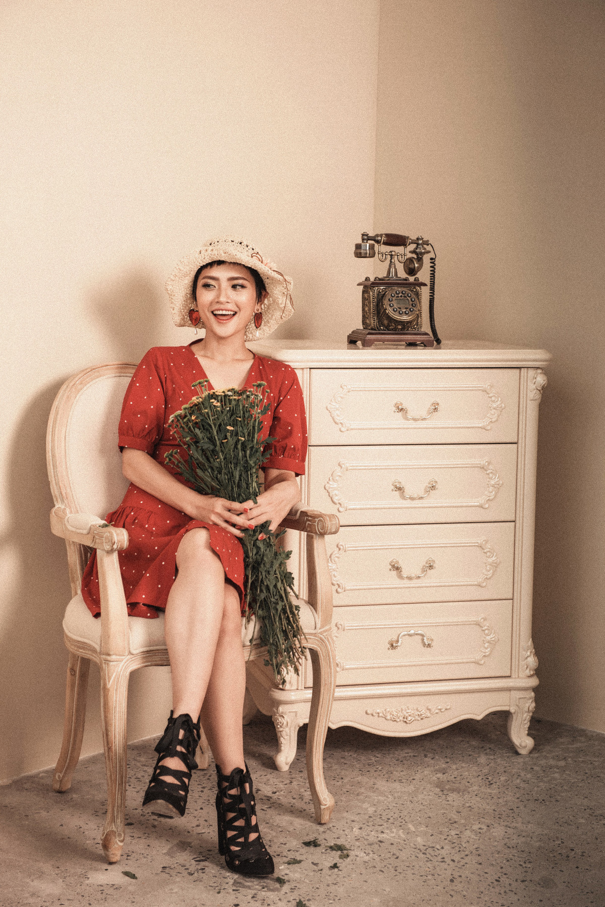 Với Thúy An kinh doanh cũng như 1 môn nghệ thuật, đầy đủ yếu tố như tinh tế, khéo léo, liều lĩnh và sáng tạo. Nó mang lại cho nữ diễn viên này rất nhiều cung bậc cảm xúc khác nhau và nó cuốn cô vào guồng xoay hấp dẫn của nó lúc nào không biết.