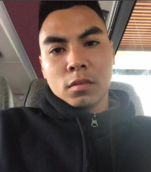 Đức Huy đã cạo đi bộ râu quai nón mà bận thi đấu chưa kịp cạo. Trông "người không phổi" của U23 Việt Nam trẻ ra rất nhiều.