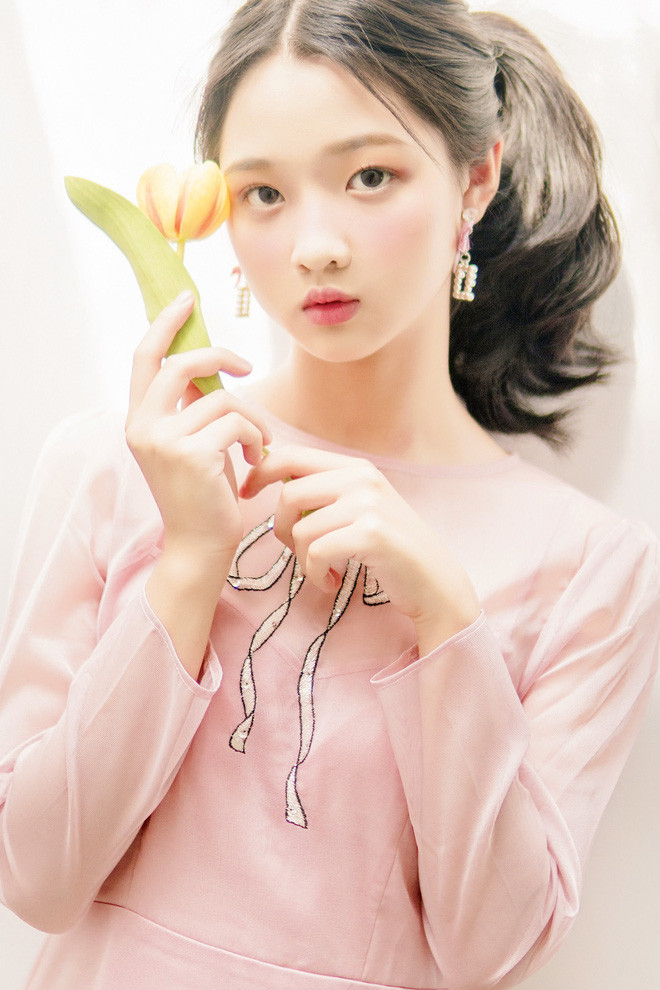 Bén duyên với nghệ thuật từ lúc lên 3 tuổi, Lâm Thanh Mỹ được nhiều khán giả biết đến và yêu mến bởi gương mặt hồn nhiên, lối diễn xuất mộc mạc.