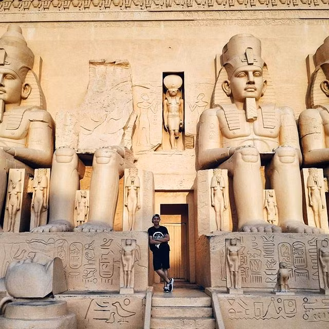 Tọa lạc trên đường Sukhumvit, thành phố Pattaya, công viên Mini Siam với bầu không khí thoáng mát và phong cảnh tự nhiên luôn là điểm đến ưa thích của du khách mỗi khi đến với thành phố nhộn nhịp nhất đất nước Thái Lan này. Ảnh: @hoanglou.