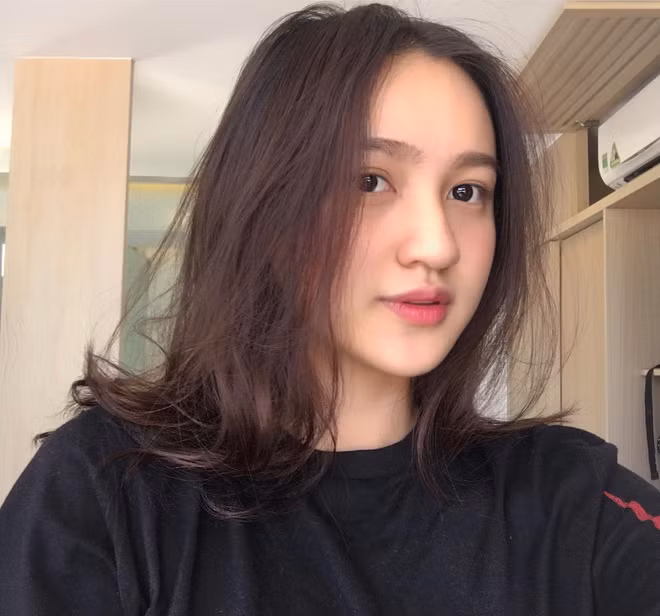 Nhiều dân mạng còn khẳng định chắc như đinh đóng cột rằng, Mai Tây là bản sao hoàn thiện nhất của Marian Rivera, thậm chí họ còn phải thốt lên họ "giống nhau như 2 giọt nước", nhất là lúc cười.