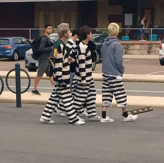 Thậm chí nhiều người còn khẳng định, đây hoàn toàn không phải bức ảnh chế mà đó là bức ảnh thật nhưng do chủ nhân của nó thích thể hiện phong cách "chơi trội" của mình.