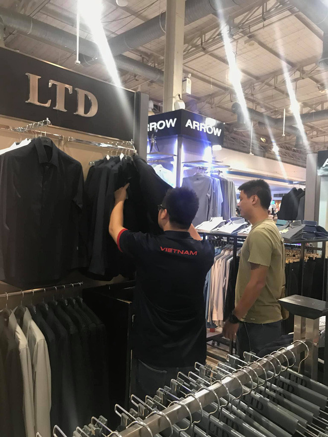 Ý tưởng ban đầu cho việc tổ chức giải đấu này cũng nhằm tôn vinh nhà vua của Thái Lan. Không chỉ phóng viên Việt Nam, các CĐV tới sân nhiều khả năng cũng phải mặc quần áo lịch sự.