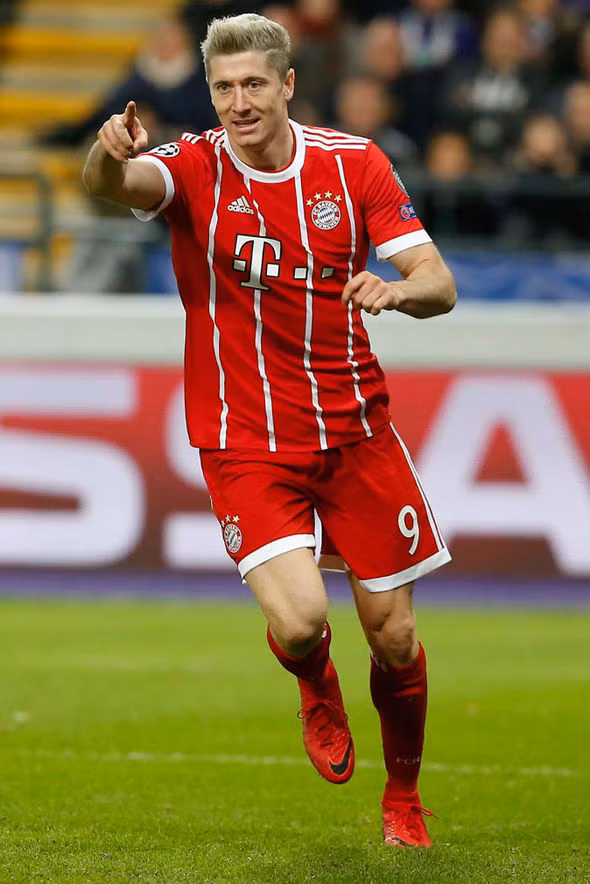 Lewandowski sẵn sàng giảm lương để đến Real Madrid: Nguồn Don Balon cho hay, Robert Lewandowski quyết đinh chia tay Bayern Munich để chuyển sang chơi bóng ở La Liga, trong màu áo Real Madrid. Ảnh: Don Balon