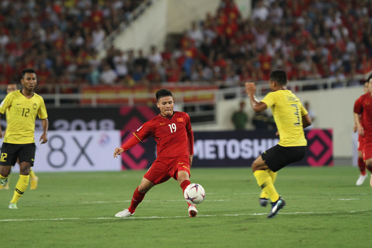 Chỉ số chuyền bóng nói lên tầm quan trọng của Quang Hải. Anh đã tung ra 264 đường chuyền cho đồng đội cao nhất ĐT Việt Nam, trong đó có 221 đường chuyền chính xác, bỏ cách rất xa người xếp thứ hai với khoảng cách lên đến 52 đường chuyền.